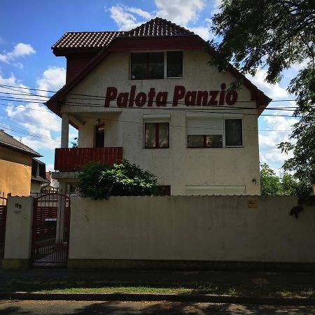 Bed and Breakfast Palota Panzió Budapest Esterno foto