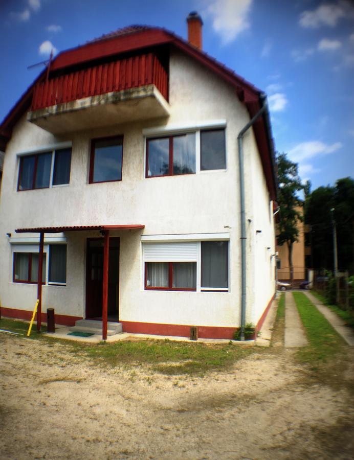 Bed and Breakfast Palota Panzió Budapest Esterno foto