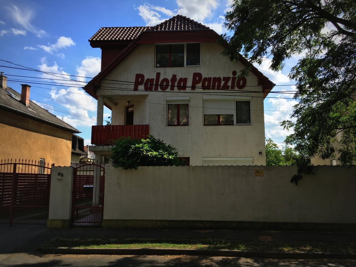 Bed and Breakfast Palota Panzió Budapest Esterno foto