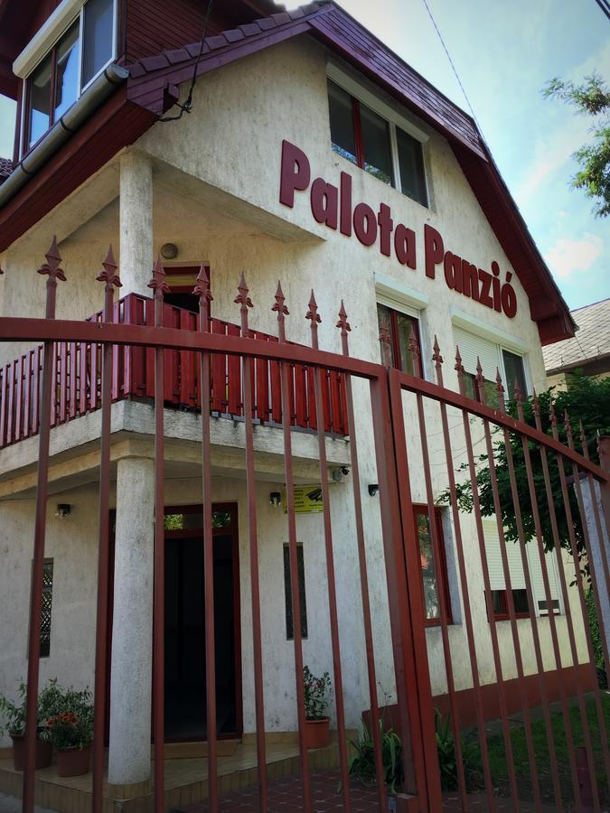 Bed and Breakfast Palota Panzió Budapest Esterno foto
